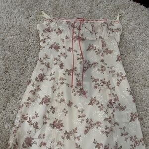 White fox floral dress